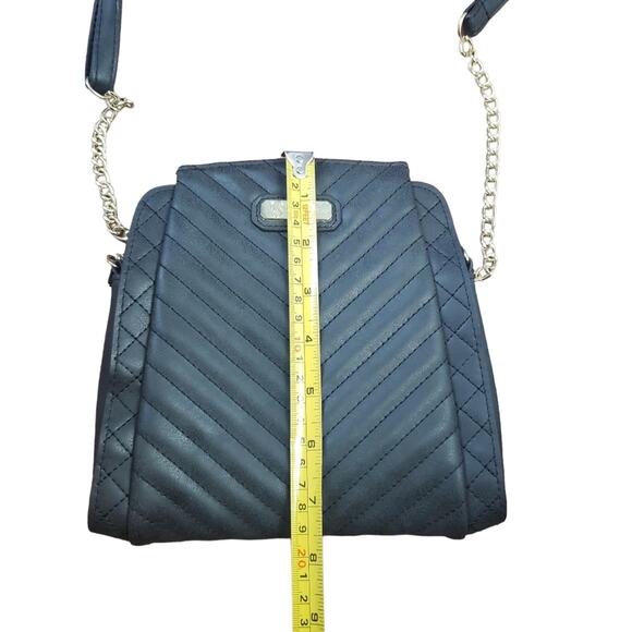Jessica Simpson Black Quilted Crossbody Purse with Gold Chain Hardware Bag - Picture 11 of 13